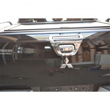 ΔΙΑΚΟΣΜΗΤΙΚΟ ΧΡΩΜΙΟ ΠΙΣΩ ΠΟΡΤΑΣ DOOR 513 MITSUBISHI L200 TRITON 2015+